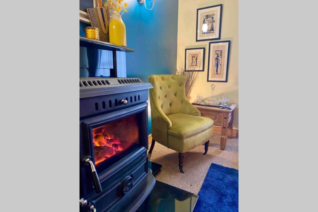 3 Bedroom House Located In Centre Of Carndonagh Exteriér fotografie