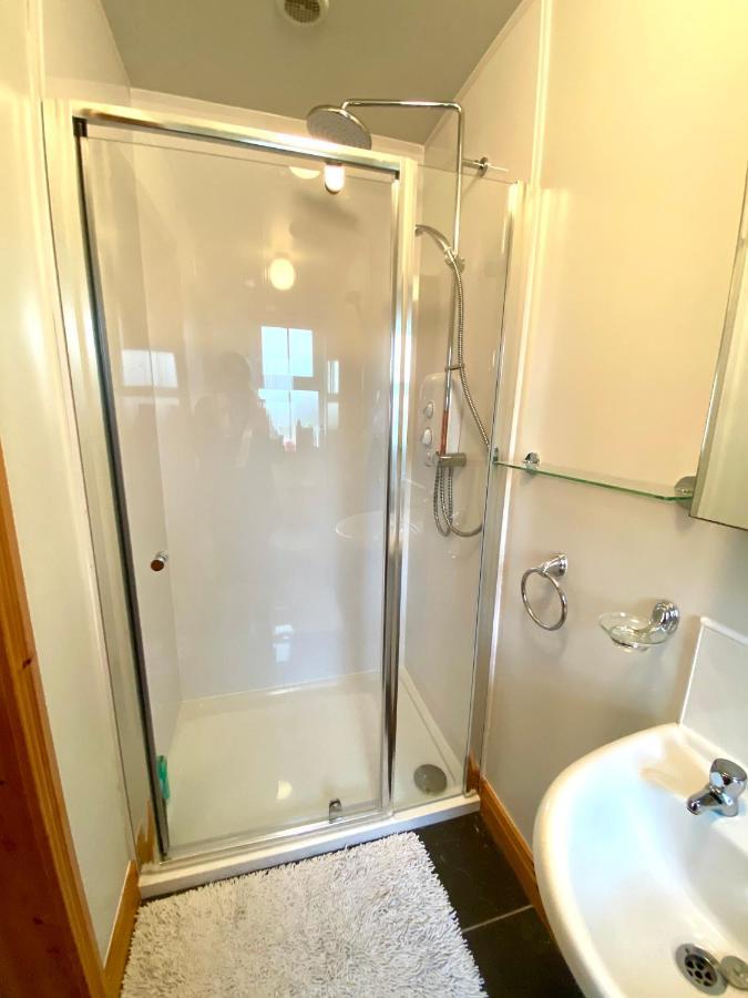 3 Bedroom House Located In Centre Of Carndonagh Exteriér fotografie