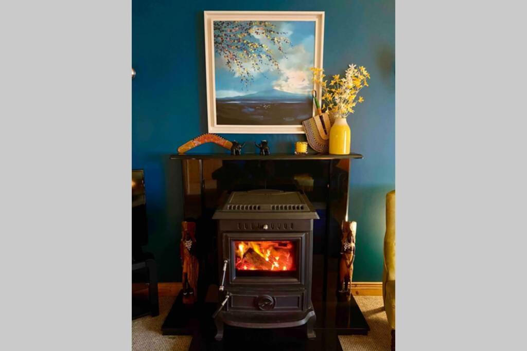 3 Bedroom House Located In Centre Of Carndonagh Exteriér fotografie